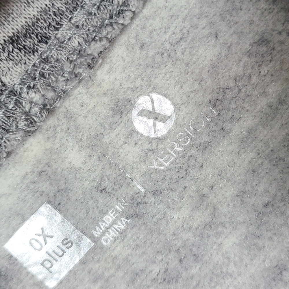 NWT Xersion pullover - Picture 3 of 4